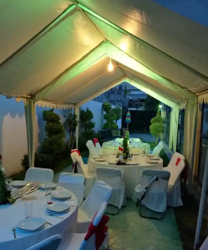 Ceremonia civil con arco floral